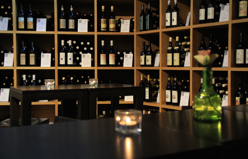 vitrine-COLLOBRIERES-min_wine_vinorama_wine_bottle_cellar_red_wine_wines_storage_wine_rack-1077047